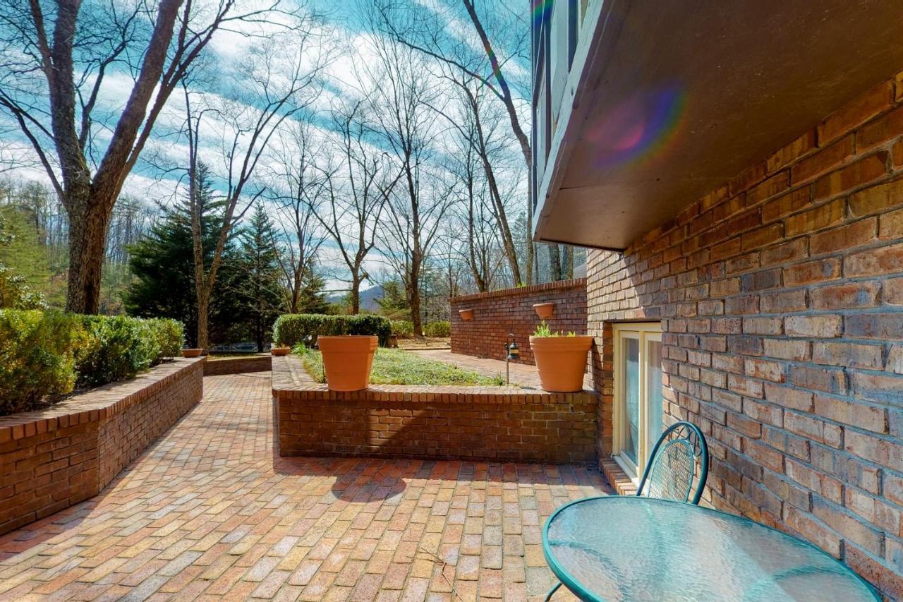 Smoky Mountain Castle Caretaker'S Apartment Sevierville Bagian luar foto